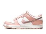 Nike Dunk Low Pink Velvet - Maat 40 EU, Kleding | Heren, Schoenen, Ophalen of Verzenden, Nieuw, Nike