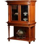 Notenhouten vitrinekast ca 1890 velours bekleed No602112, Antiek en Kunst, Antiek | Meubels | Kasten, Ophalen of Verzenden