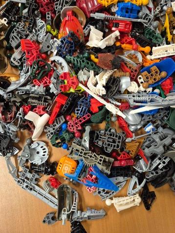Lego Onderdelen - ±2,1 KG Bionicle/Exoforce Pieces beschikbaar voor biedingen