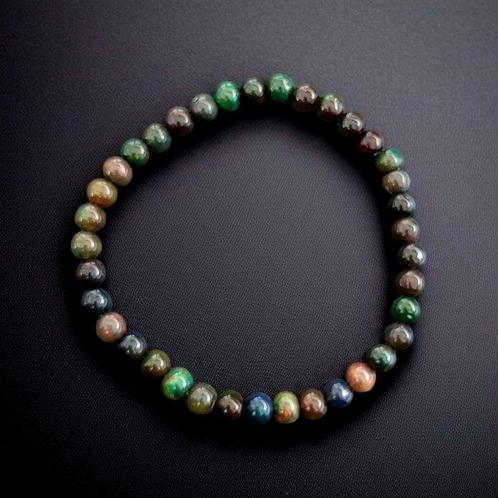 Multicolore zwarte opaal van Ethiopische oorsprong., Verzamelen, Mineralen en Fossielen