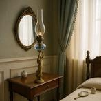 L&B - Lantaarn - Antieke godinnenfiguur olie lamp - Glas,