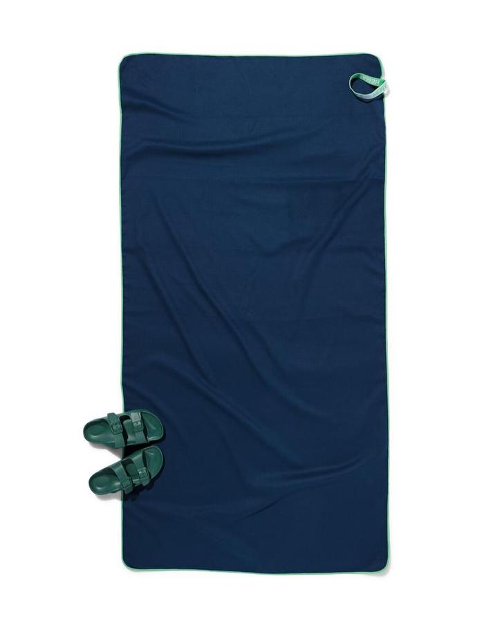 HEMA Strandlaken 70x140cm microvezel donkerblauw, Huis en Inrichting, Badkamer | Badtextiel en Accessoires, Nieuw, Verzenden