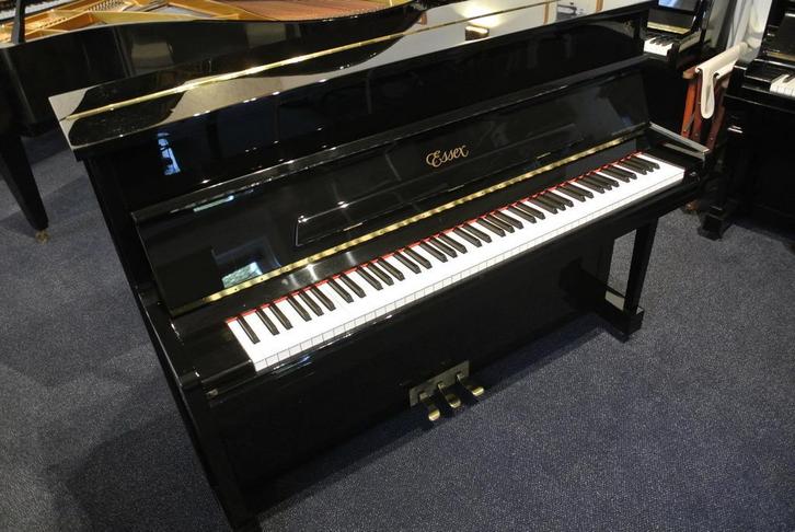 Koopjeshoek: fraaie Essex by Steinway and Sons, Muziek en Instrumenten, Piano's, Hoogglans, Zwart, Zo goed als nieuw, Piano