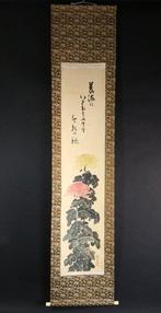 Pair hangscrolls door  – Chrysanten & Japanse Pokeweed -