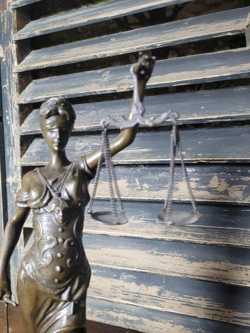 sculptuur, Vrouwe Justitia - 2 kg - 37 cm - Brons, Antiek en Kunst, Curiosa en Brocante