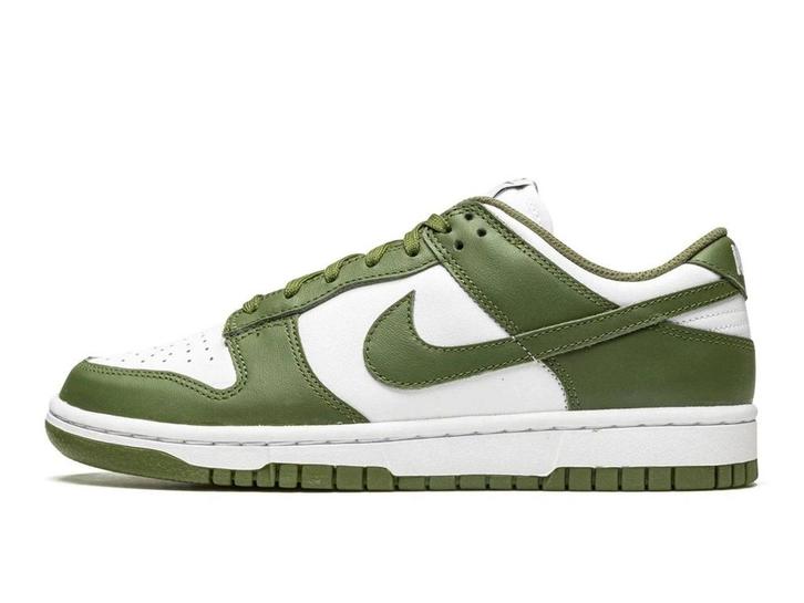Nike Dunk Low Medium Olive - Maat 37.5 EU, Kleding | Heren, Schoenen, Ophalen of Verzenden