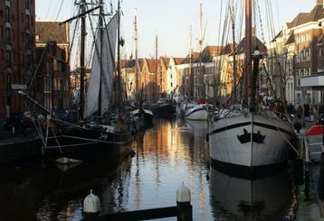 Weekend hotelschip centrum Groningen  -12 tot 20 pers. beschikbaar voor biedingen