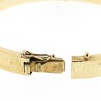 Gouden slavenarmband geribbeld | Ø 60 mm (vintage sieraden), Ophalen of Verzenden, Gebruikt, Overige kleuren, Goud