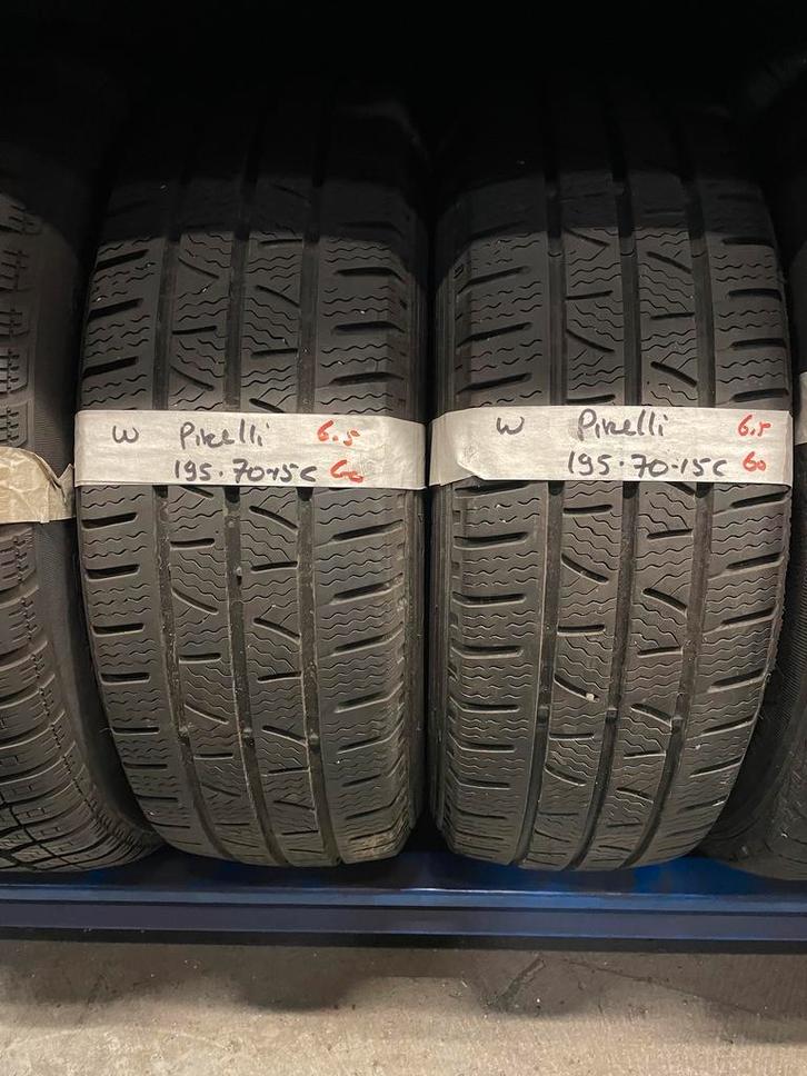 195-70-15C Pirelli Winterbanden 6.5mm BUSBANDEN 195 70 15 C, Auto-onderdelen, Banden en Velgen, 15 inch, Winterbanden, 195 mm
