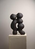LEA STUDIOS - Valentina Cojocaru - sculptuur, Ebony - 40 cm, Antiek en Kunst