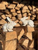 Beeldje - Set of Two White Rabbit Sculptures – Elegant and