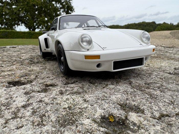 Spark 1:18 - Model sportwagen - Porsche 911 RSR 3.0 1974 -, Hobby en Vrije tijd, Modelauto's | 1:5 tot 1:12