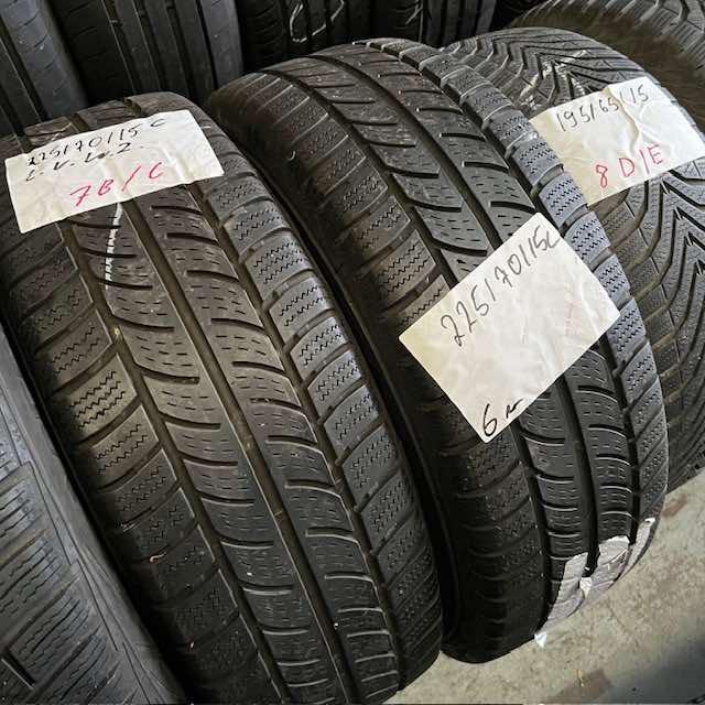 2 x Continental VancoWinter 225-70-15 C Winterbanden 6mm, Auto-onderdelen, Banden en Velgen, 15 inch, Winterbanden, 225 mm, Bestelwagen