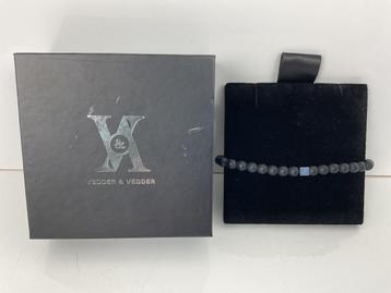 Veiling - Vedder & Vedder Herenarmband met kralen en initial beschikbaar voor biedingen