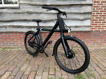 VanMoof x3 Dark: nieuwstaat 3740km. incl. btw en garan beschikbaar voor biedingen