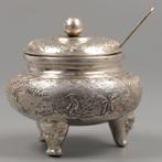 NO RESERVE Zoutkelder & lepel - Zoutbakje - .900 zilver, Antiek en Kunst