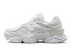 New Balance 9060 Triple White - Maat 42.5 EU, Kleding | Heren, Schoenen, Ophalen of Verzenden, Nieuw, New Balance
