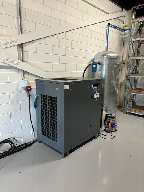 Vosair S-2800 Compressor - Zo goed als nieuw!, Zakelijke goederen, Machines en Bouw | Pompen en Compressoren, Ophalen