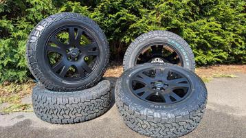 19 Inch Banden met Velgen Range Rover (Sport) Discovery 3/4 beschikbaar voor biedingen