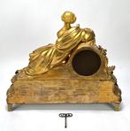 Commode klok (3) - Antiek Zinklegering - 1850-1900 - verguld