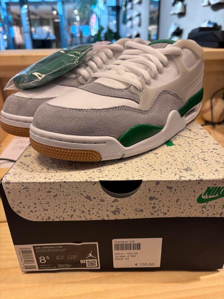 Nike Air Jordan 4 RM – Maat 42 – Nieuw – €130, Kleding | Heren, Schoenen, Nieuw, Ophalen of Verzenden