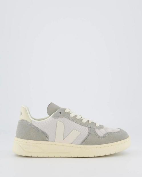 -25% Veja  Veja Dames v-10  maat 41, Kleding | Dames, Schoenen, Grijs, Nieuw, Verzenden