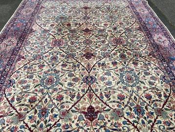 Vloerkleed - 360 cm - 250 cm beschikbaar voor biedingen