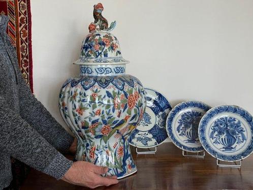 Delf polychrome Marque De Klauw (1705-1770) - dekselvaas -, Antiek en Kunst, Antiek | Glas en Kristal