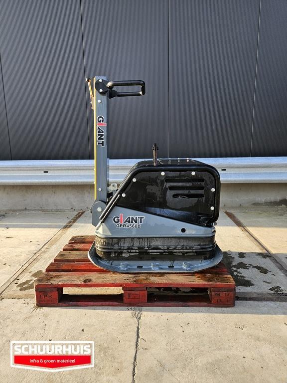 Giant GPR 4560D trilplaat 4500kg, Zakelijke goederen, Machines en Bouw | Overig, Ophalen