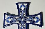 Kruis - Cercol. Musekreuz handgeschilderd. Keramiek,