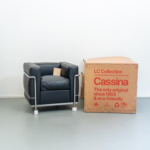 2x Cassina LC2 Le Corbusier Fauteuil Zwart Leer - Chroom, Huis en Inrichting, Fauteuils, Minder dan 75 cm, Nieuw, 75 tot 100 cm