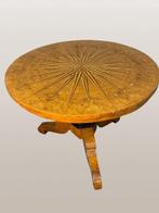 Middentafel - Walnoot, Wortelnotenhout - Biedermeier, Antiek en Kunst