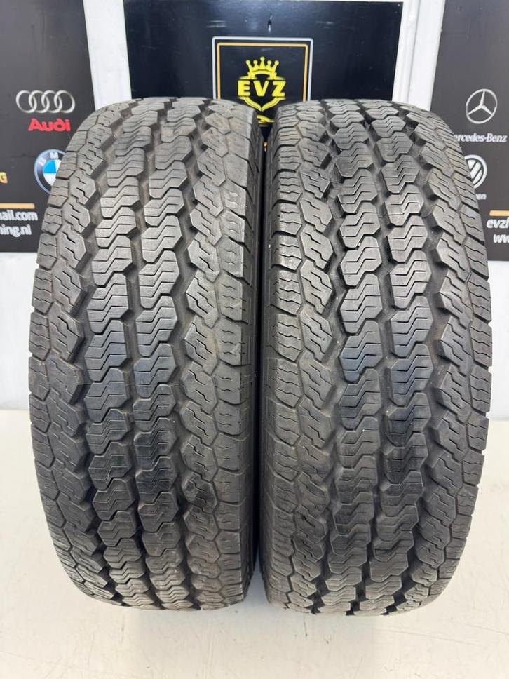 2 stuks 195/70R15C Continental VancoFourSeasons All-Seasons, Auto-onderdelen, Banden en Velgen, 15 inch, All Season, 195 mm, Gebruikt