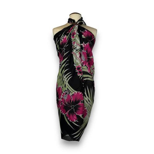 Sarong / pareo - Strandkleding wikkelrok - Zwart / pink bloe, Kleding | Dames, Badmode en Zwemkleding, Nieuw, Ophalen of Verzenden