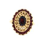 Gouden entourage ring met granaat 18 krt, Ophalen of Verzenden, Nieuw