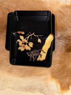 Maki-e lakdoos met een zwarte kat onder een kaki tak,, Antiek en Kunst