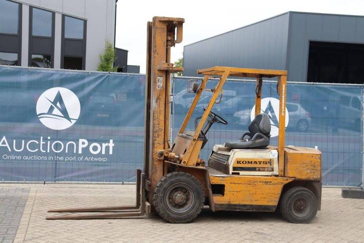 Veiling: Heftruck Komatsu FD-25-8 Diesel 2500kg 1986, Zakelijke goederen, Machines en Bouw | Heftrucks en Intern transport, Heftruck