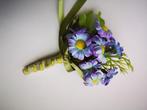 Luxe corsage vergeet me nietjes boutonnière op pinclip met, Ophalen of Verzenden, Nieuw