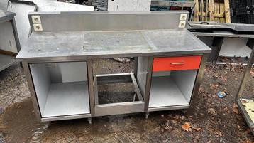 RVS werktafel met trespa kastwerk 180x70x115 bxdxh beschikbaar voor biedingen