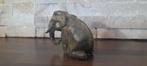 Pierre Chenet (XX-XXI) - sculptuur, Elephant se reposant - 7