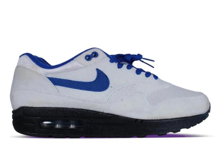 Nike Air Max 1 Suede iD Blue Sail • 45, Kleding | Heren, Schoenen, Sneakers of Gympen, Ophalen of Verzenden