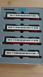 Kato N - 10-329 - Modeltrein (1) - 1 Basis-Set (4 stuks), Hobby en Vrije tijd, Modeltreinen | N-Spoor, Nieuw