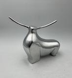 sculptuur, ***Le Taureau*** - 26 cm - Metaal