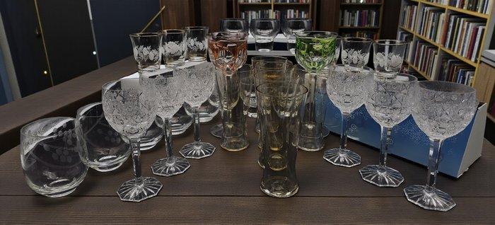 Drinkset (36) - Kristal, Antiek en Kunst, Antiek | Meubels | Tafels