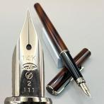 Sailor - Vintage (brown) - 14K gold nib (F) - Vulpen, Nieuw