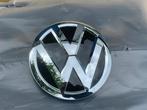 VW Tiguan Caddy 2015+ voor grill logo Nieuw 2K5853600, Auto-onderdelen, Nieuw, Verzenden