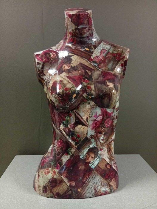 ESQ - Mannequin red Victorian style, Antiek en Kunst, Kunst | Designobjecten