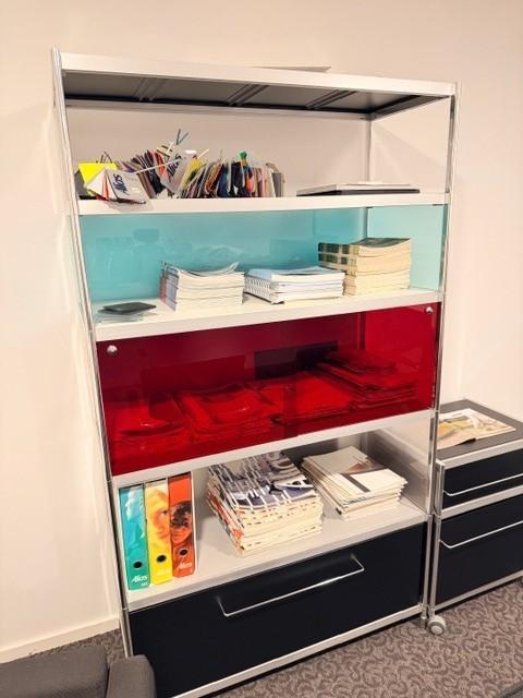 Alias Sec unieke multicolor kast en ladenblok showroommodel!, Zakelijke goederen, Kantoor en Winkelinrichting | Kantoormeubilair en Inrichting