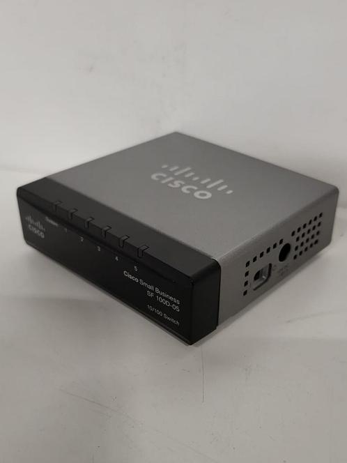 Cisco SF 100D-05, desktop switch, zwart, 9 x 9 x 3 cm, Zakelijke goederen, Kantoor en Winkelinrichting | Kantoormeubilair en Inrichting