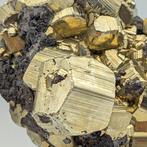 GOLDEN PYRITE TRIGLYPHIC met SFALERITE, Peru Kristallen op